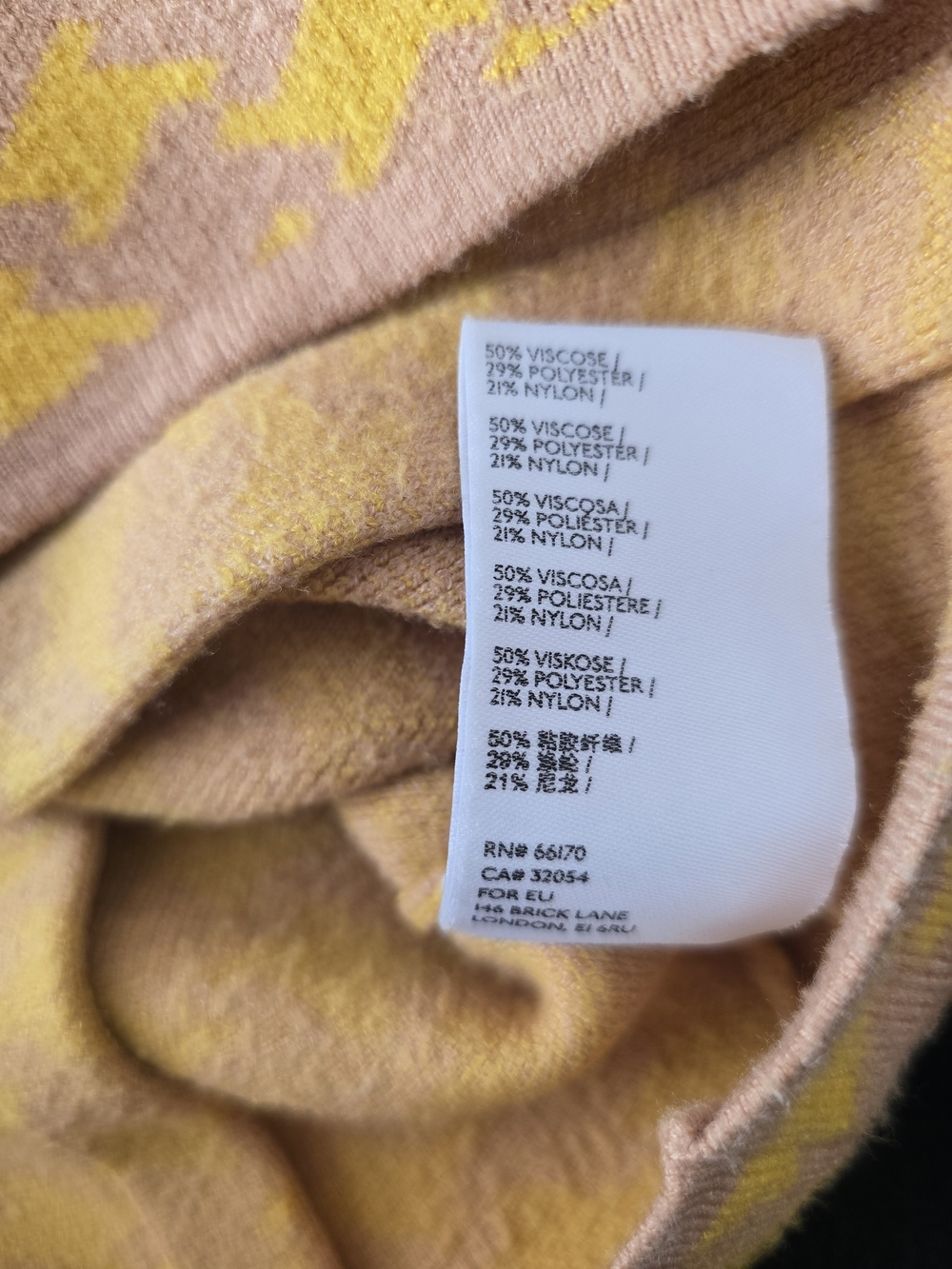 MAEVE By Anthropologie Cream and Yellow Houndstooth V-Neck Sweater Size M Y2K - Picture 5 of 9
